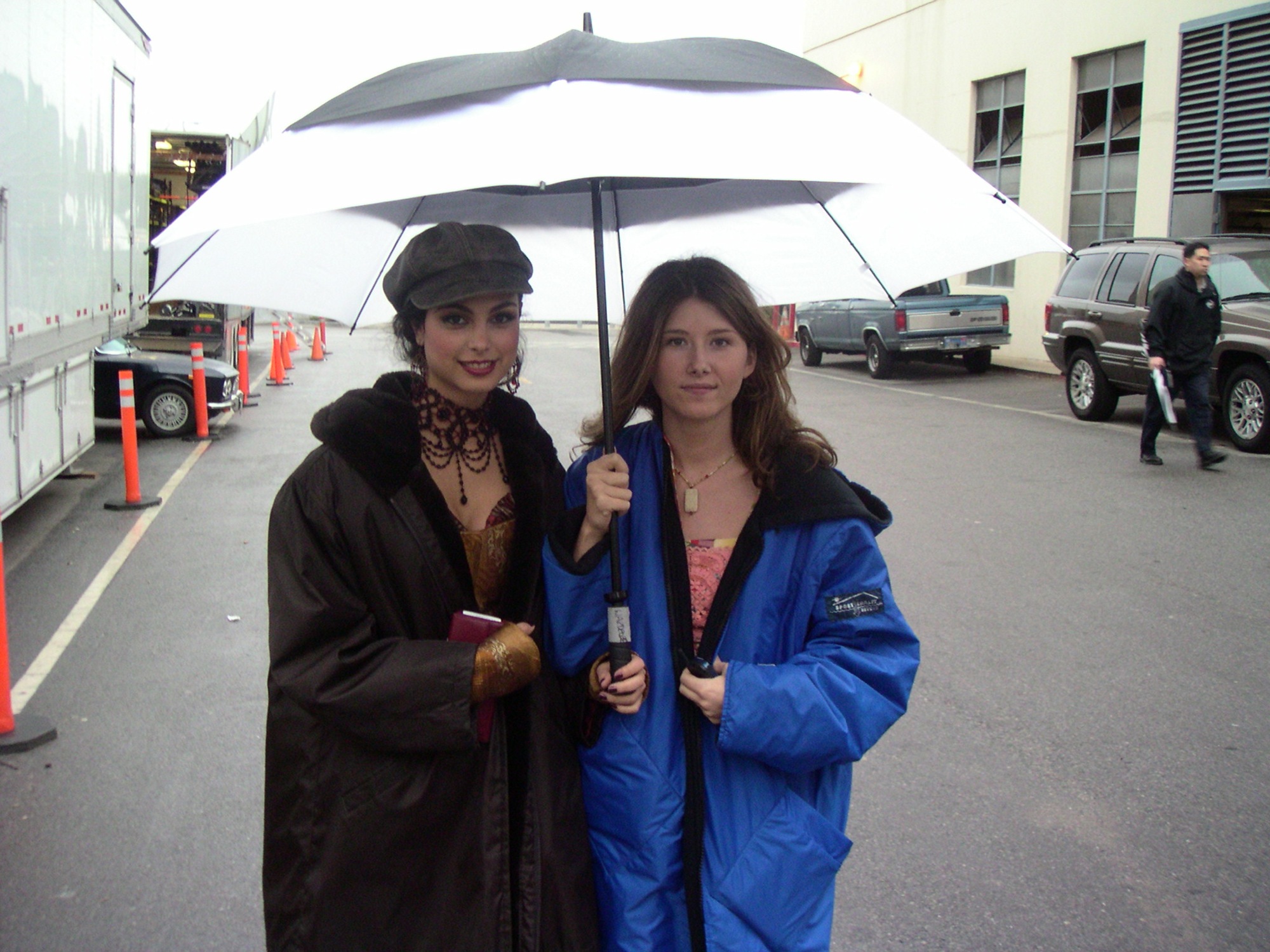 Inara and Kaylee