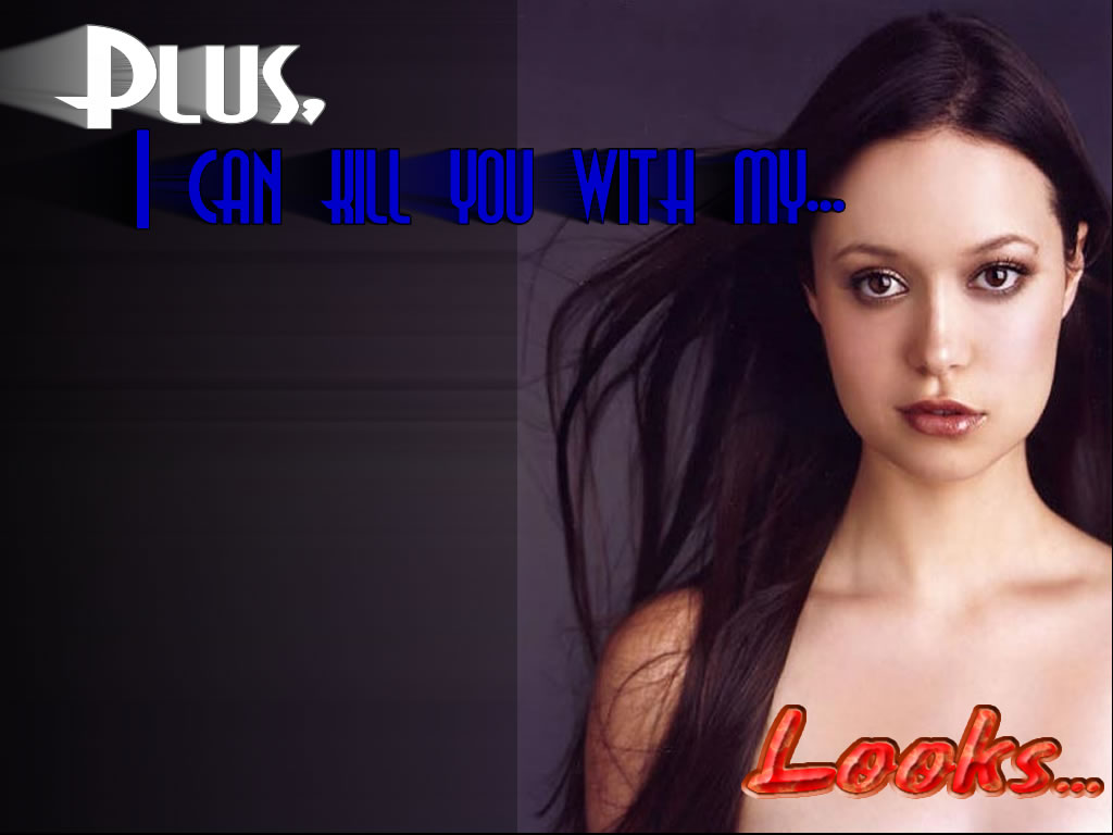 Summer "Looks..." Wallpaper